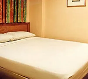 https://81-cherry.singapore-best-hotels.net